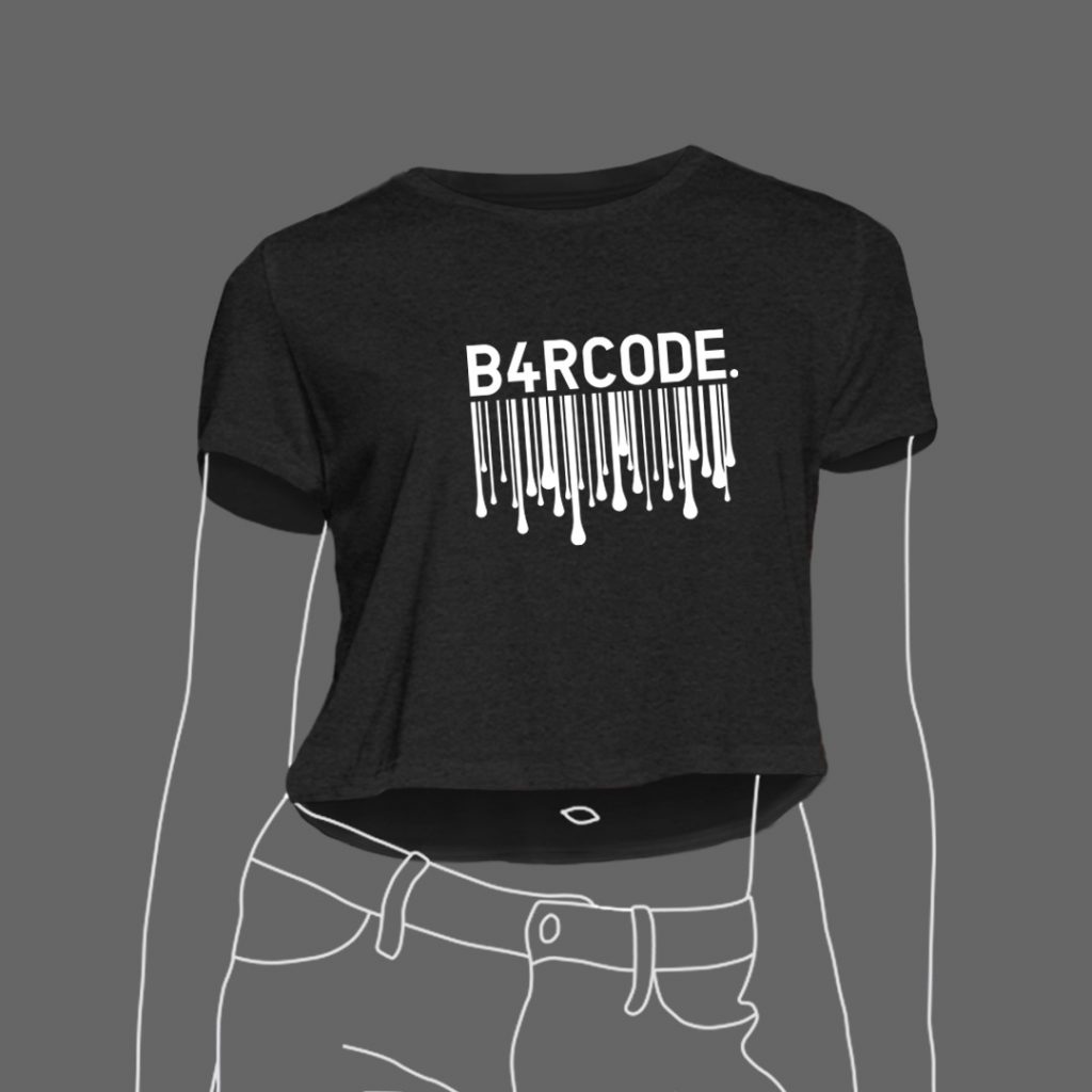 Schwarzes T-Shirt der Marke B4RCODE. mit einem weißen, verlaufenden Barcode-Design und dem Text 'B4RCODE.' oben.